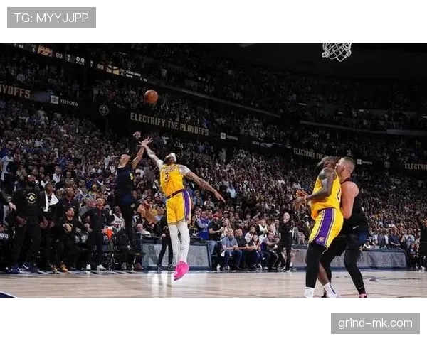 穆雷无球跑动占比提升，改变掘金进攻发起结构